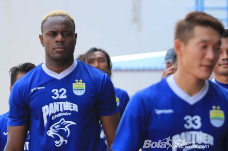 Persib Bandung Kembali Rekrut Victor Igbonefo