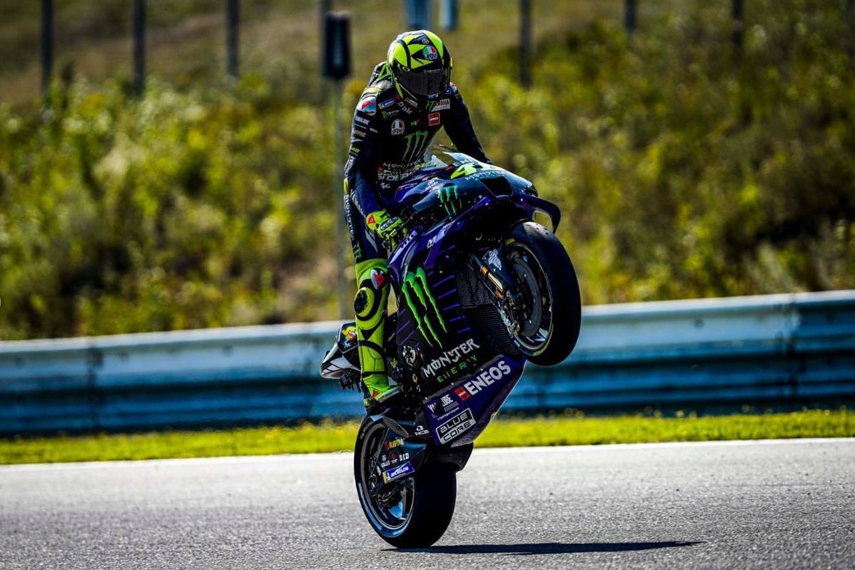 Valentino Rossi Melorot karena Ada di Tim yang Salah