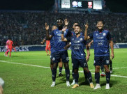 Lawatan Arema FC Ke Makassar Diwarnai Pemain Tertinggal Pesawat