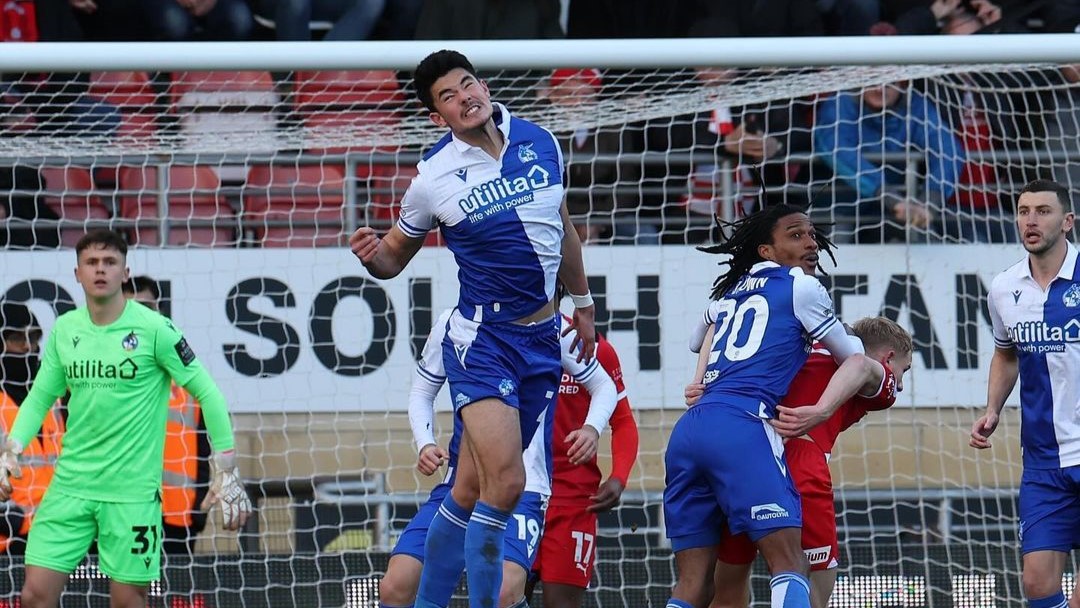 Tampil Impresif Jelang Gabung Timnas Indonesia, Elkan Baggott Bantu Bristol Rovers Clean Sheet