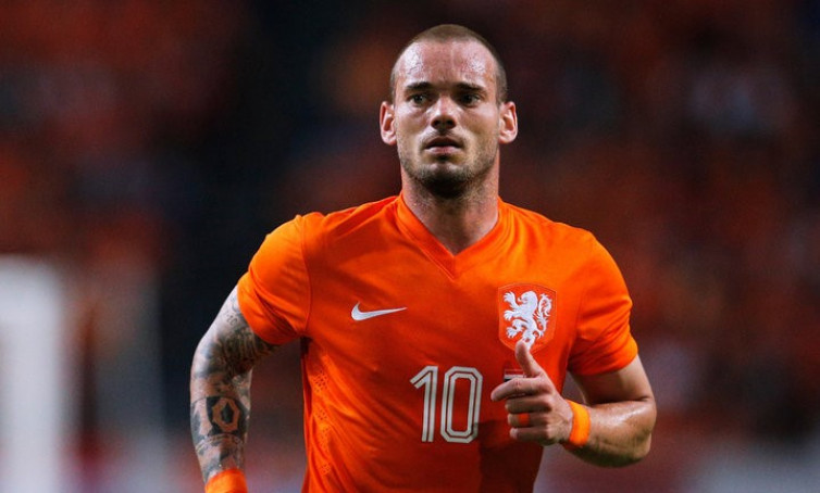 Jawaban Manajemen Persib soal Perekrutan Wesley Sneijder