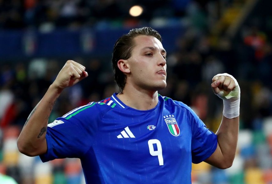 Misi Perkuat Lini Depan, AC Milan Jajaki Rekrut Mateo Retegui