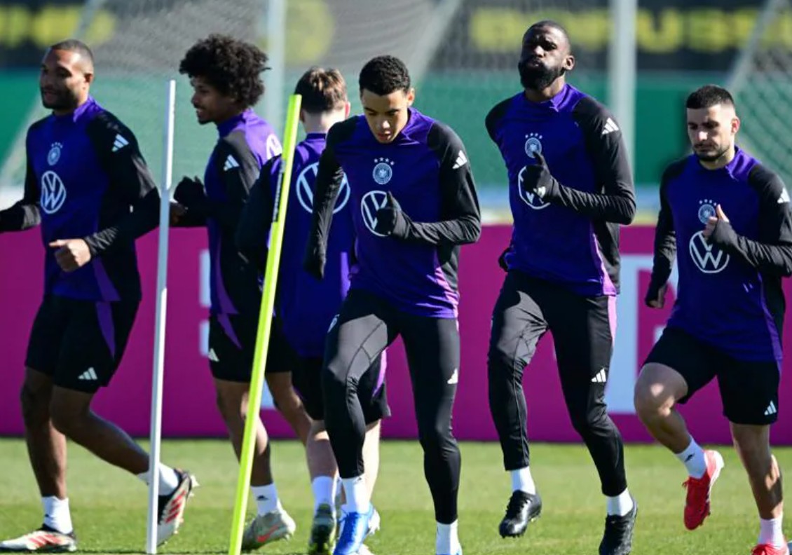 Tandang ke Italia, Jerman Harus Bangun Mental Juara