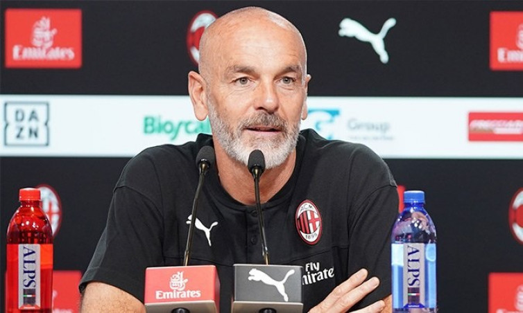 Pemain AC Milan Pasang Badan untuk Stefano Pioli