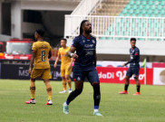 Absennya Pemain Asing Arema FC Kontra PSIS Menyusul Tes COVID-19