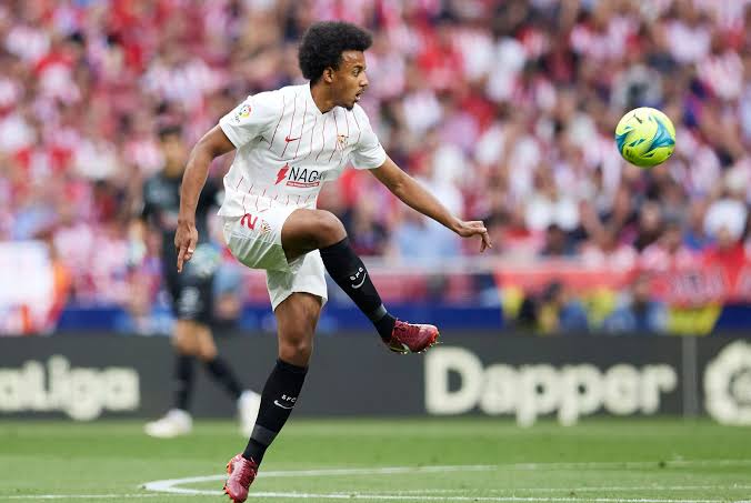 Chelsea Layangkan Tawaran Pertama untuk Jules Kounde