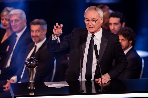Claudio Ranieri Raih Penghargaan Pelatih Terbaik Versi FIFA 2016
