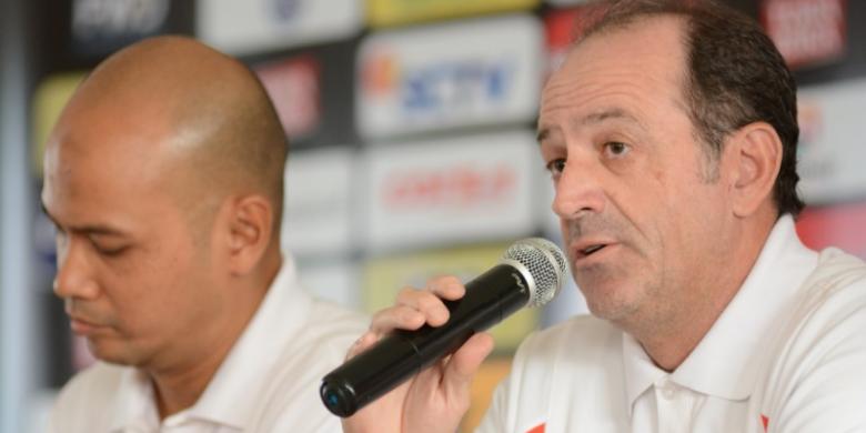 Pelatih Persija Mundur