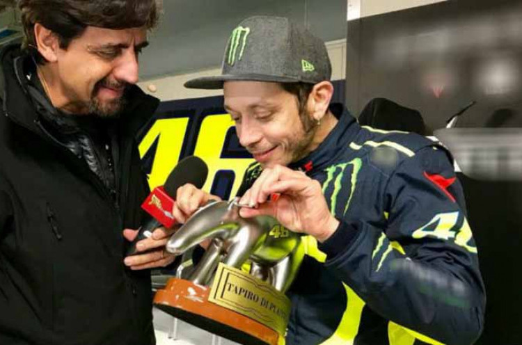 Komentar Valentino Rossi Dapat Tapiro de Oro, Penghargaan Atlet Terburuk Tahun 2018 