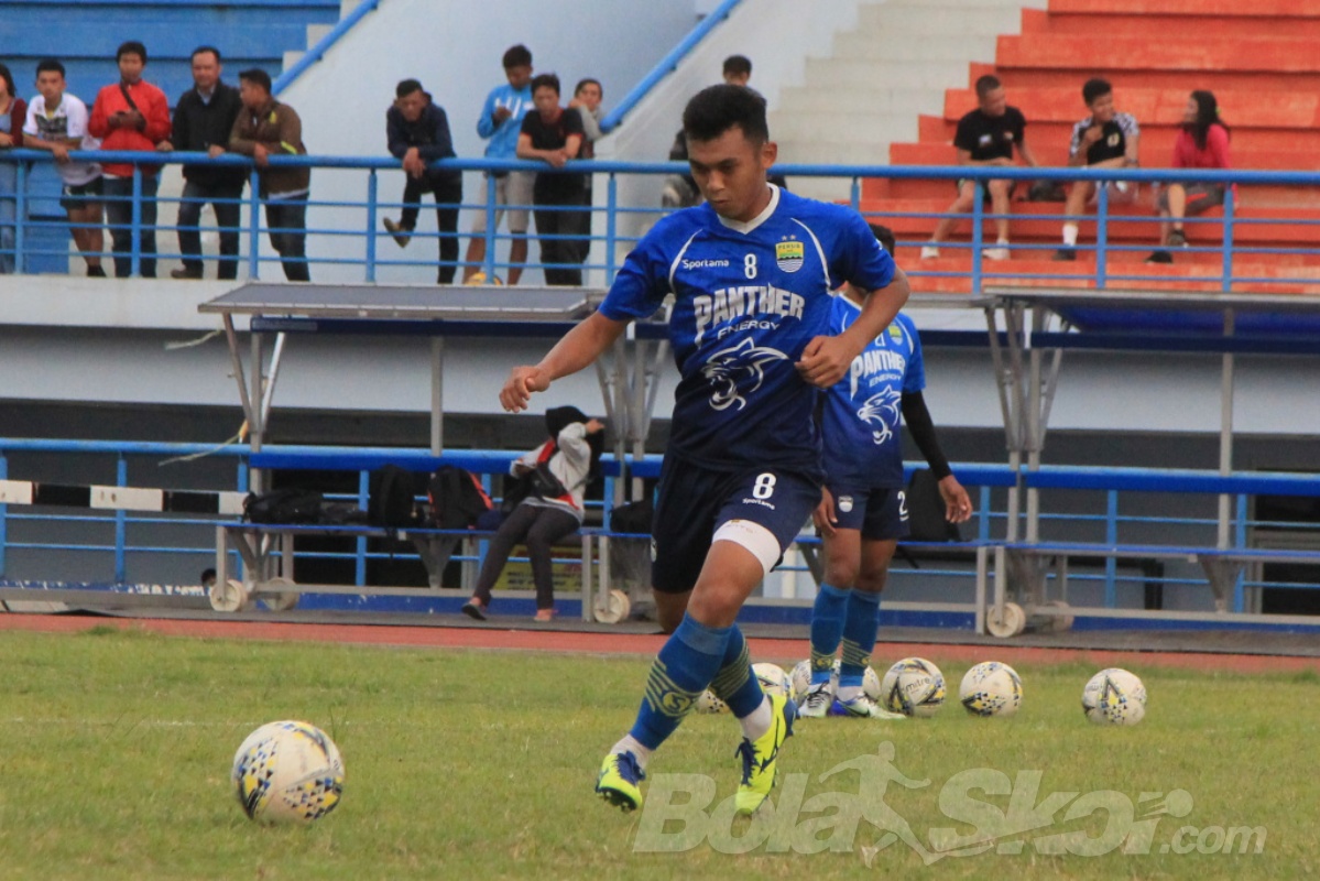 Kisah Ramadan Gelandang Persib Abdul Aziz