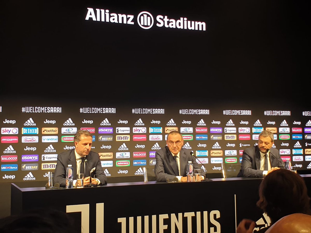 Maurizio Sarri Anggap Tak Mudah Gantikan Massimiliano Allegri di Juventus
