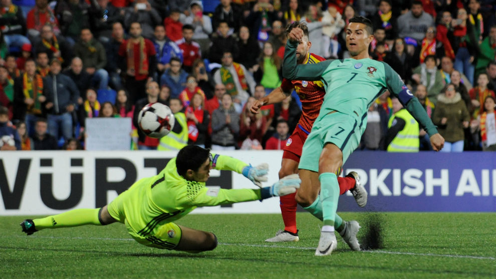 'Super-sub' Ronaldo Jaga Peluang Portugal
