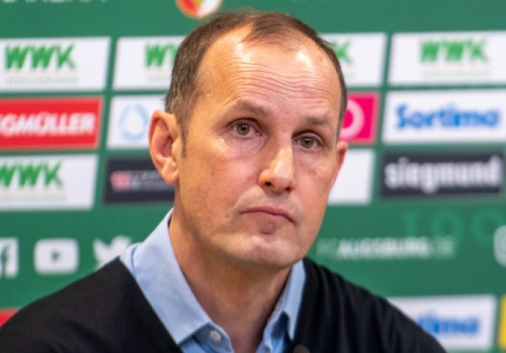 Langgar Protokol, Pelatih Augsburg Terpaksa Lewati Laga Pembuka Lanjutan Bundesliga