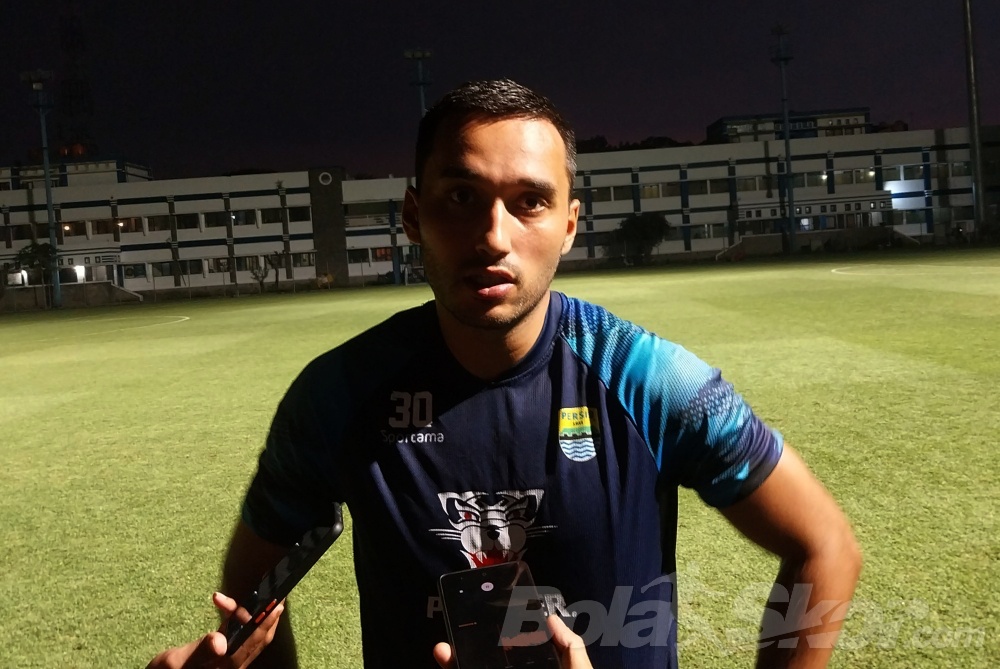 Ditunggu Arema FC, Ezra Walian: Persib Bisa Kalahkan Siapa Saja
