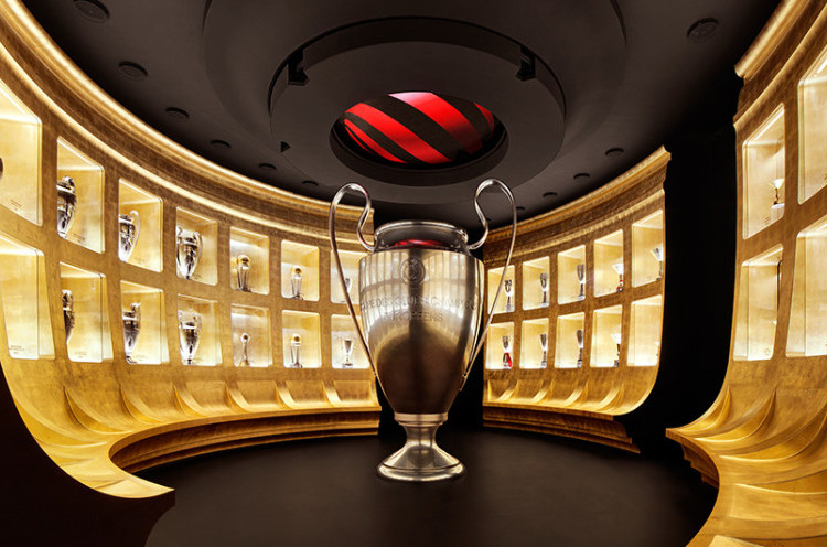 Tenangkan Fans, CEO Sebut AC Milan Selamat dari Kebangkrutan