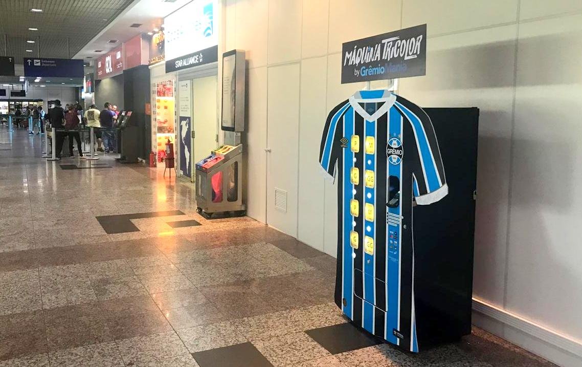 Terobosan, Klub Brasil Jual Jersey Lewat Mesin Penjual Otomatis