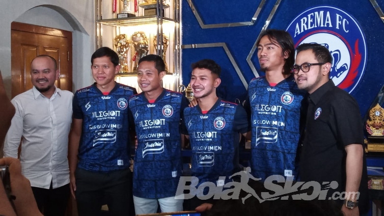Evan Dimas dkk Resmi Diperkenalkan, Arema FC Usung Juara Liga 1 2022/2023