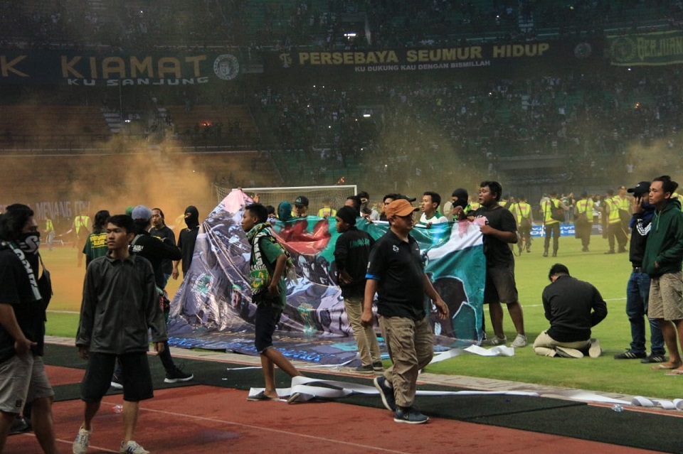 Suporter Ngamuk Setelah Persebaya Dipermalukan PSS