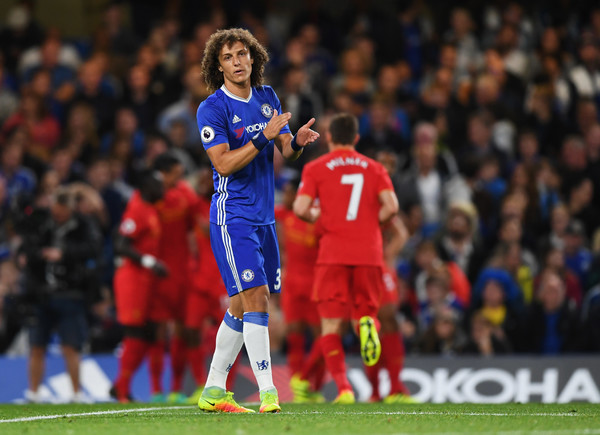 Gary Neville Terkejut David Luiz Kembali Ke Chelsea