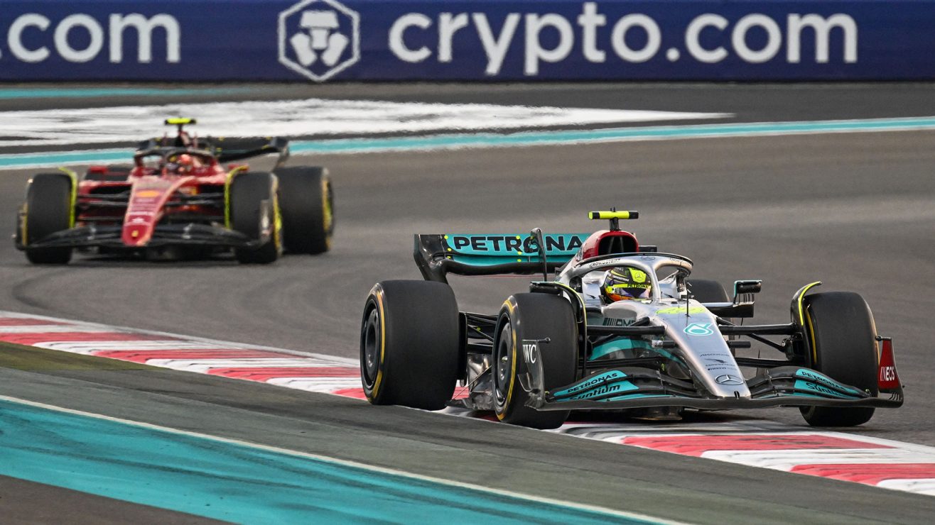 Mercedes Tak Boleh Jatuh ke Lubang yang Sama