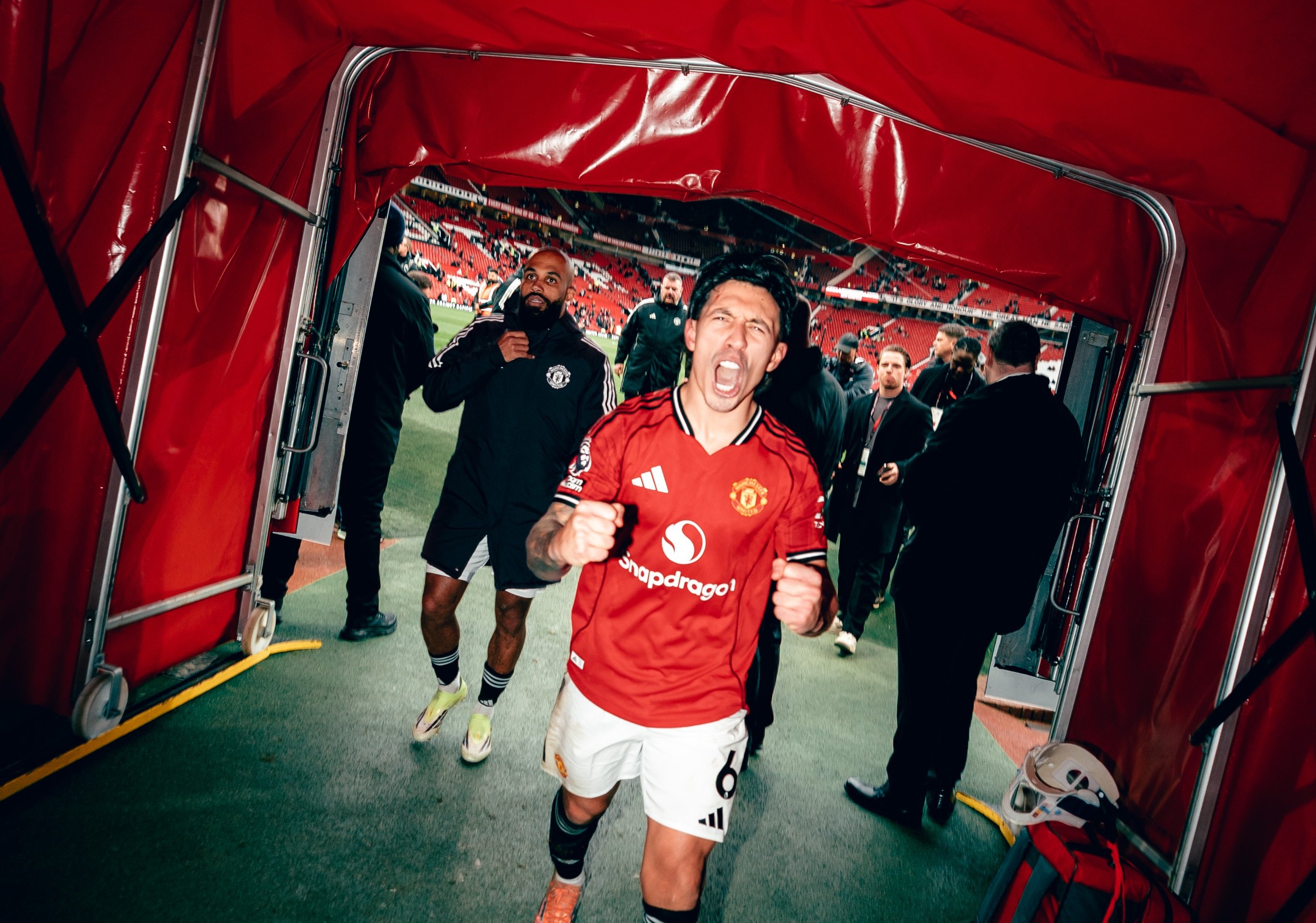 Kesaksian Lisandro Martinez: Michael Carrick Tanamkan Mentalitas Pemenang