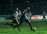 Aji Santoso Akui Persela Susah Payah Tahan Imbang Arema FC