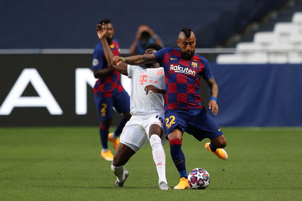 Urusan dengan Barcelona Belum Rampung, Kedatangan Arturo Vidal ke Inter Milan Tertunda