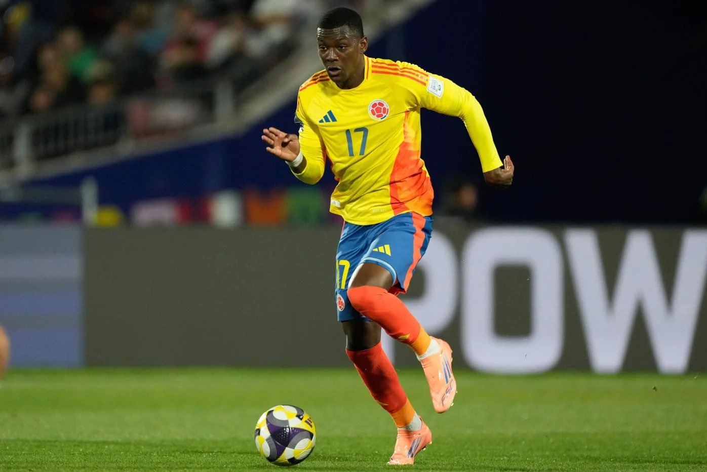 Kabar Suka di Tengah Duka, AC Milan Selangkah Lagi Rekrut Juan Arizala