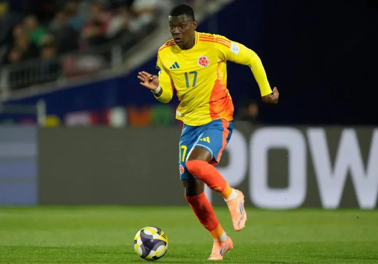 Kabar Suka di Tengah Duka, AC Milan Selangkah Lagi Rekrut Juan Arizala