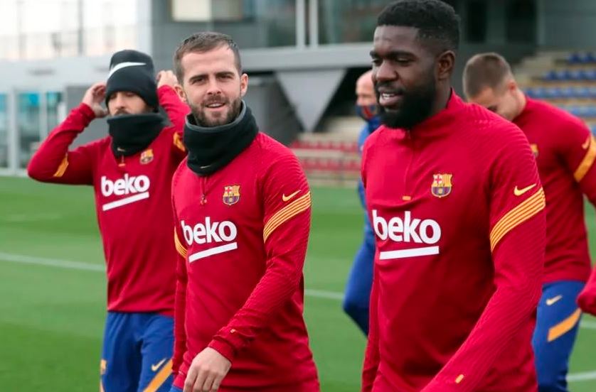 Pangkas Pengeluaran, Barcelona Lepas Umtiti dan Pjanic