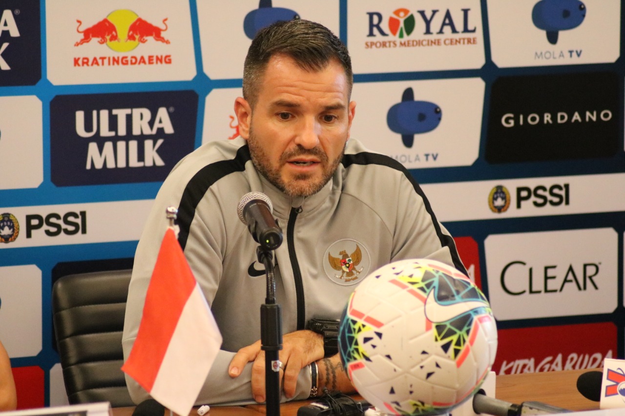 Lawan Vietnam, Simon McMenemy Berharap Permainan Timnas Indonesia Tidak Kedodoran di Babak Kedua