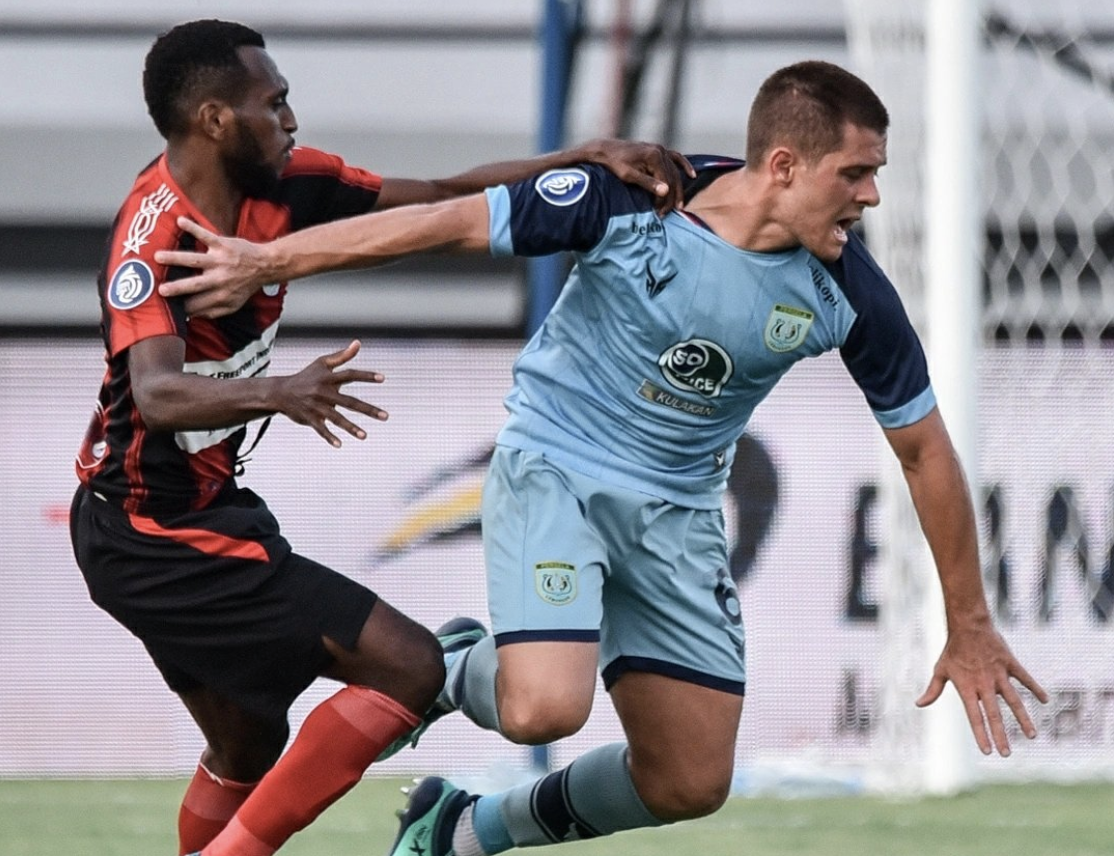 Hasil Liga 1: Ricky Cawor Gagalkan Kemenangan Persela atas Persipura