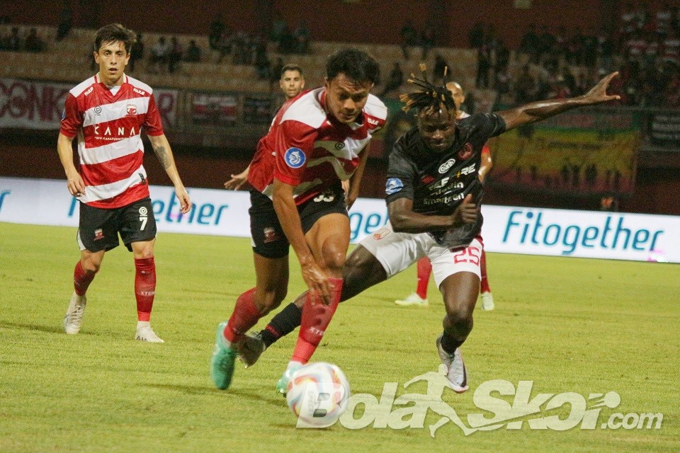 Eksperimen Koko Ari Berhasil, Pelatih Madura United Semringah