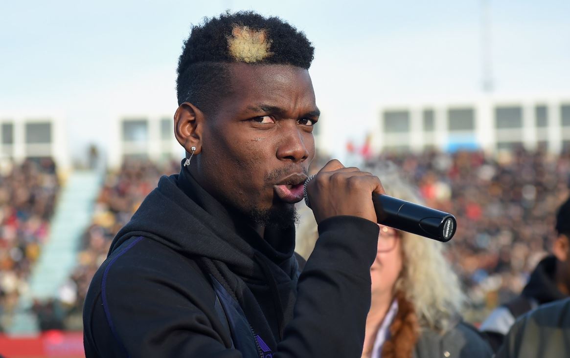 Ikuti Arahan Solskjaer, Raiola Sepakat Paul Pogba Bertahan di Manchester United