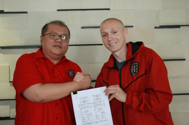 Bali United Kontrak Jebolan Manchester City Enam Bulan