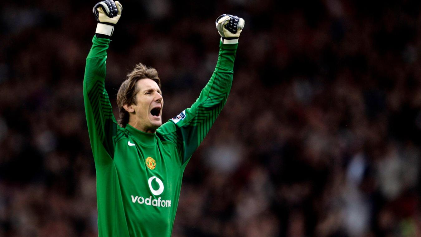 Van der Sar di Manchester United: Kiper Berharga Murah dengan Kualitas Premium