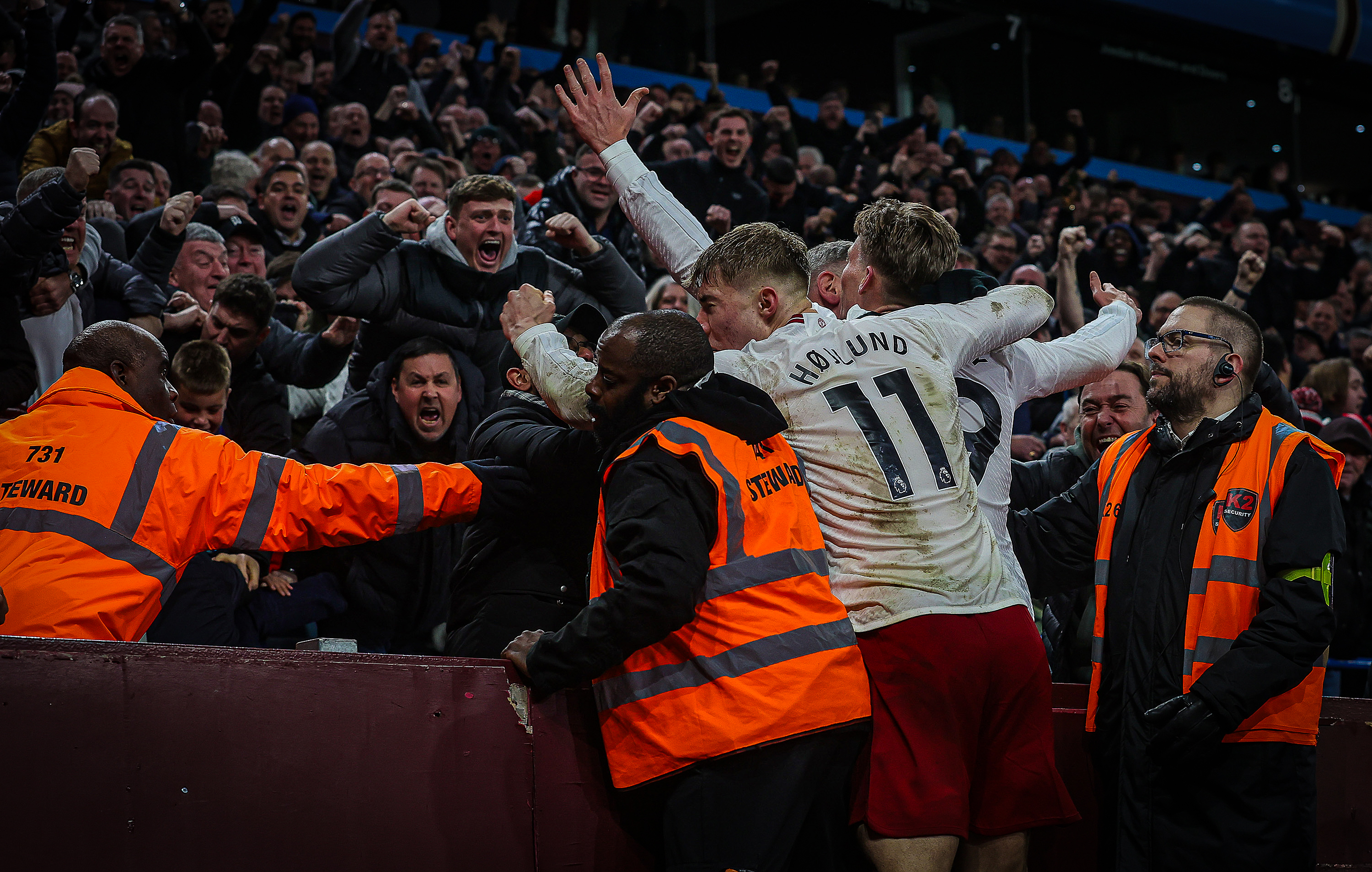 Suporter Manchester United Harus Terbiasa Bersabar dalam Tiga Tahun ke Depan