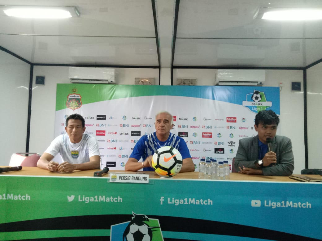 Ezechiel Kembali, Pelatih Persib Tidak Ingin Kalah dari Bhayangkara FC Demi Hidupkan Peluang Juara