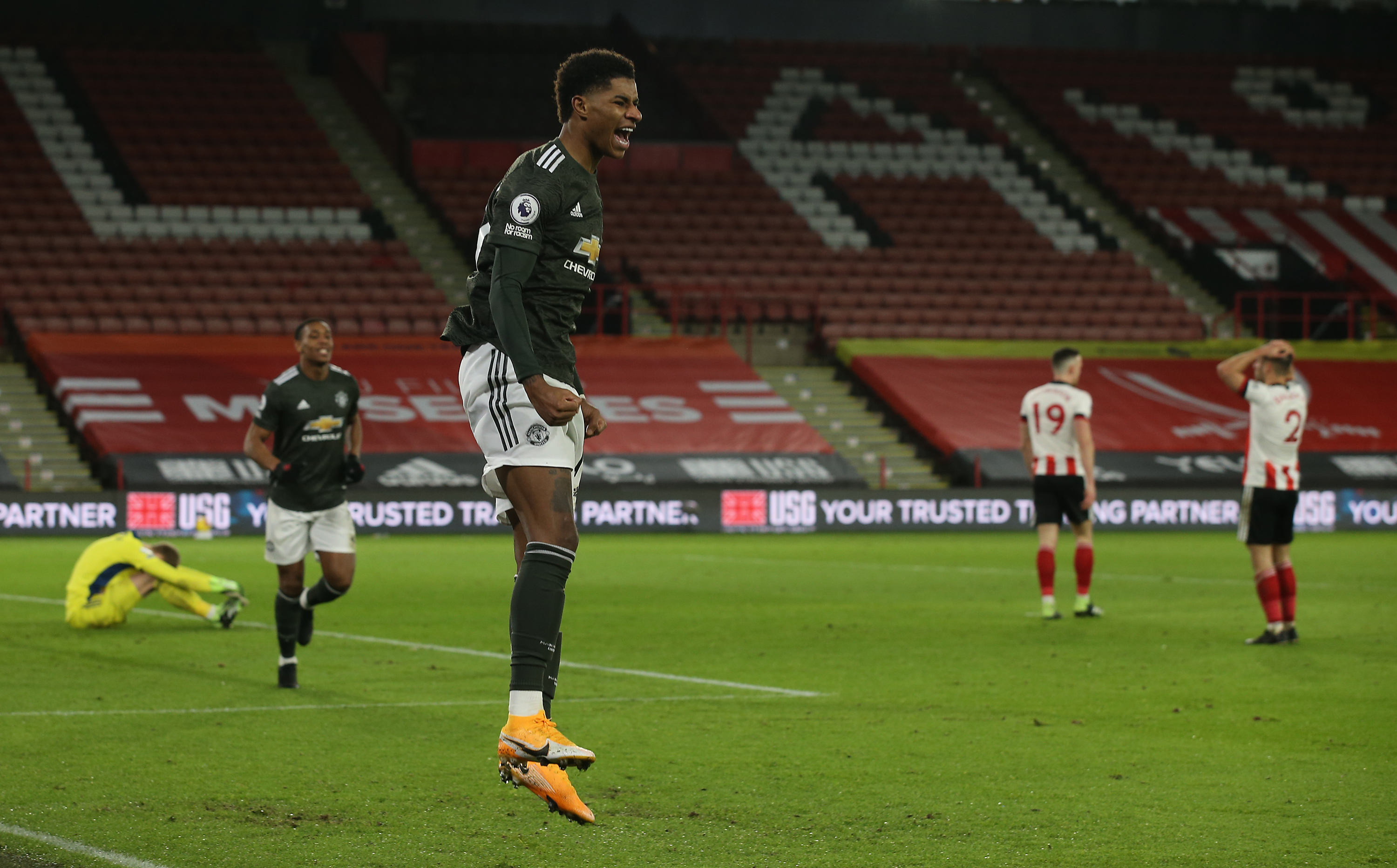 Sheffield United 2-3 Man United: Setan Merah Geser Chelsea