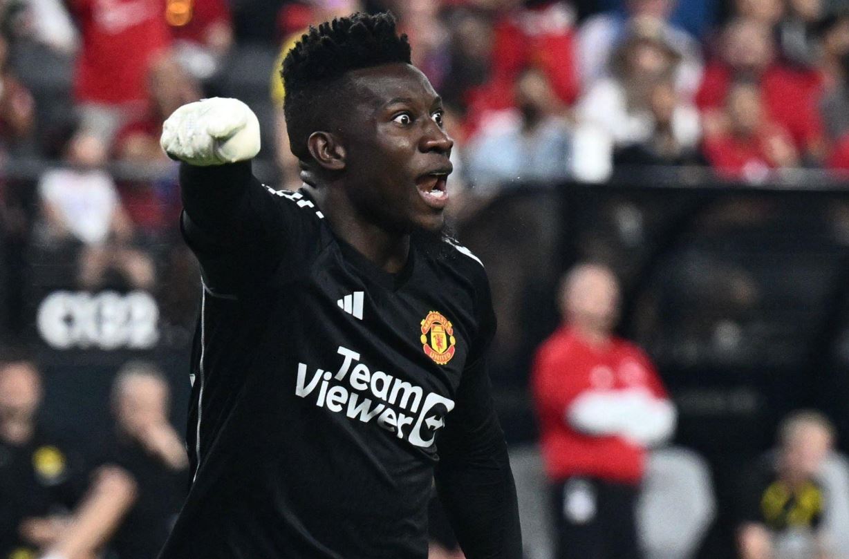 Marah-marah ke Harry Maguire, Andre Onana Dibela Lisandro Martinez