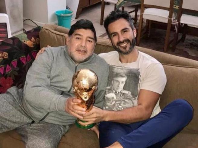 Diperiksa Polisi, Dokter Pribadi Maradona Ungkap Perjuangan Selamatkan Sang Legenda