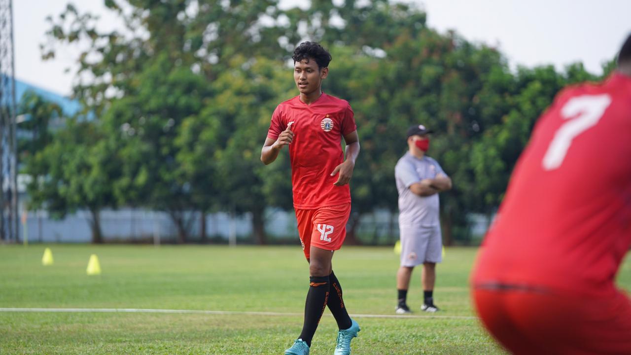 Salman Alfarid Akui Dapat Banyak Pelajaran dari Para Senior di Persija