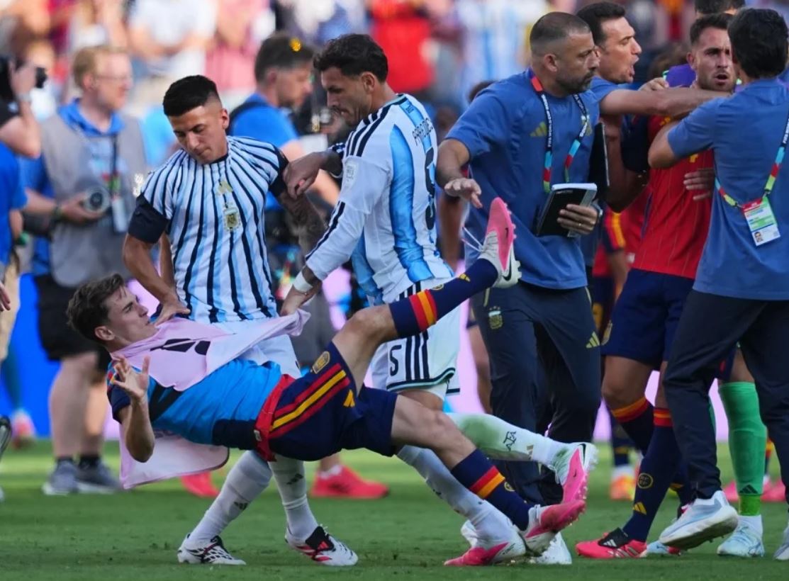 FIFA Sanksi Argentina Terkait Keributan di Final Piala Dunia 2026, Satu Pemain Dihukum Larangan Bermain 10 Laga