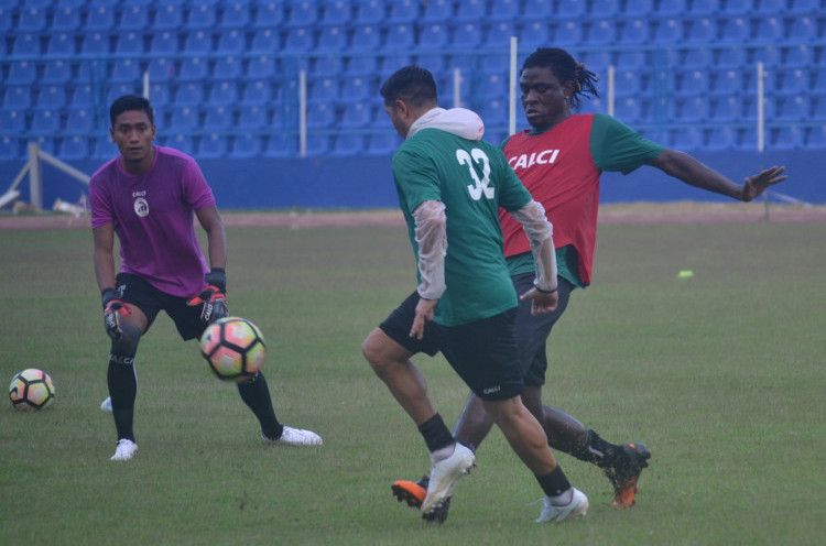 Jelang Lawan Borneo FC, Sriwijaya FC Masih Godok Kiper Utama