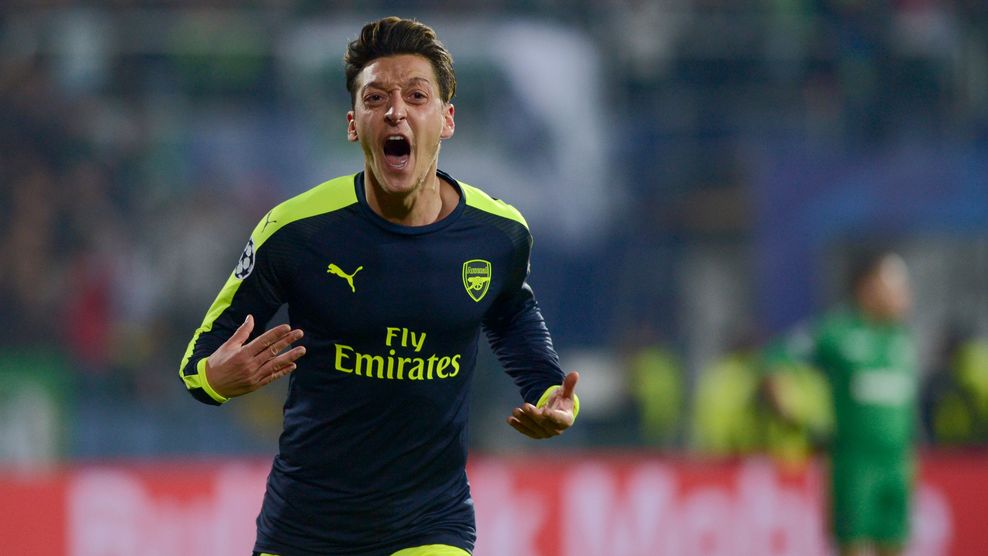 Hasil Liga Champions: Arsenal Menang Dramatis Lewat Gol Mesut Ozil