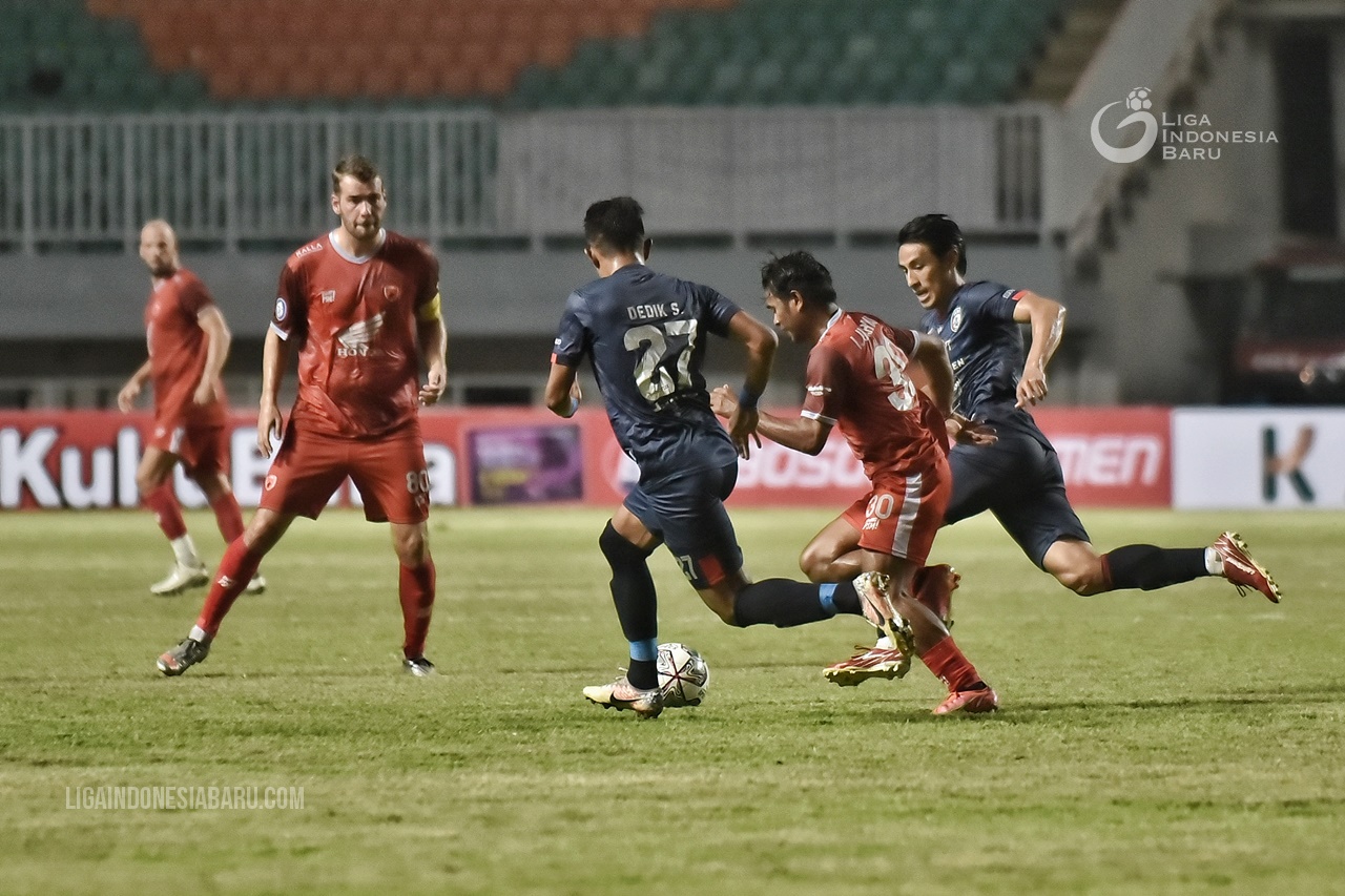 Ditahan Imbang, Pelatih PSM Sanjung Kiper Asing Arema FC