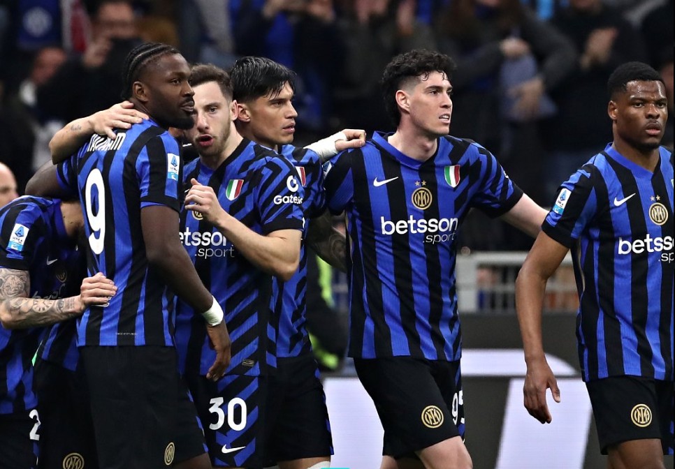 Hasil Serie A: Kompak Comeback, Duo Milan Menang 3-2