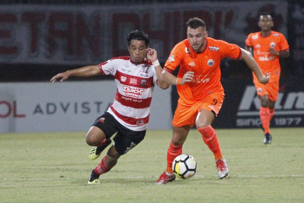 Persija Rajai Klasemen Tandang Liga 1, Persib Kedua