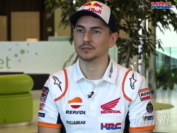 Penampakan Pertama Jorge Lorenzo Gunakan Kaus Repsol Honda