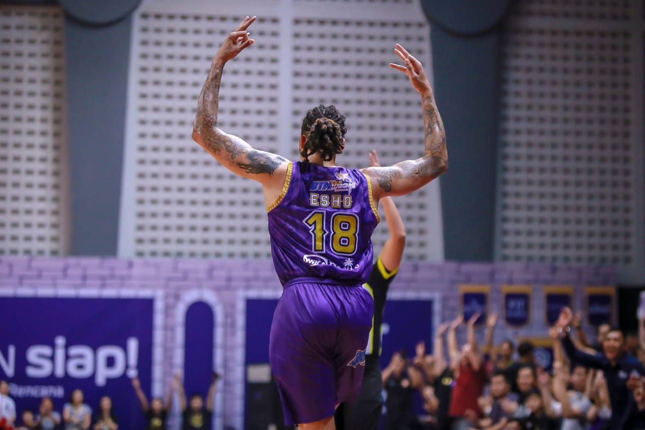 CLS Knights Indonesia Menang Mudah Atas Saigon Heat